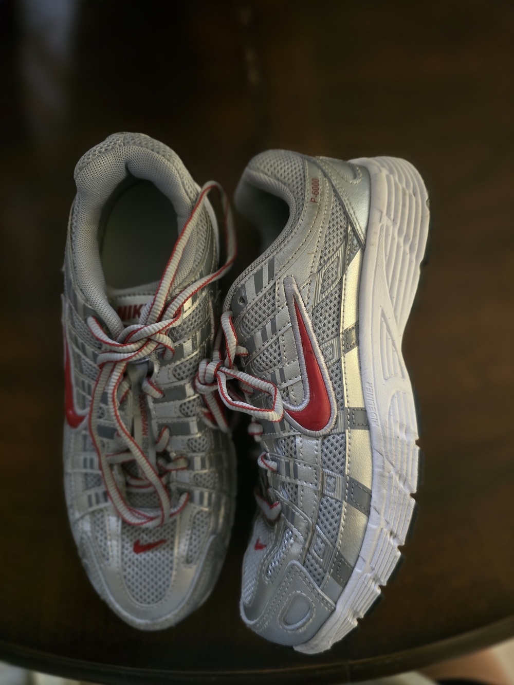 Nike P-6000 GS “Metallic Silver/Gym Red” 👟❤️